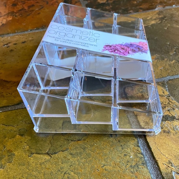 Cosmetic Organizer - Picture 3 of 3